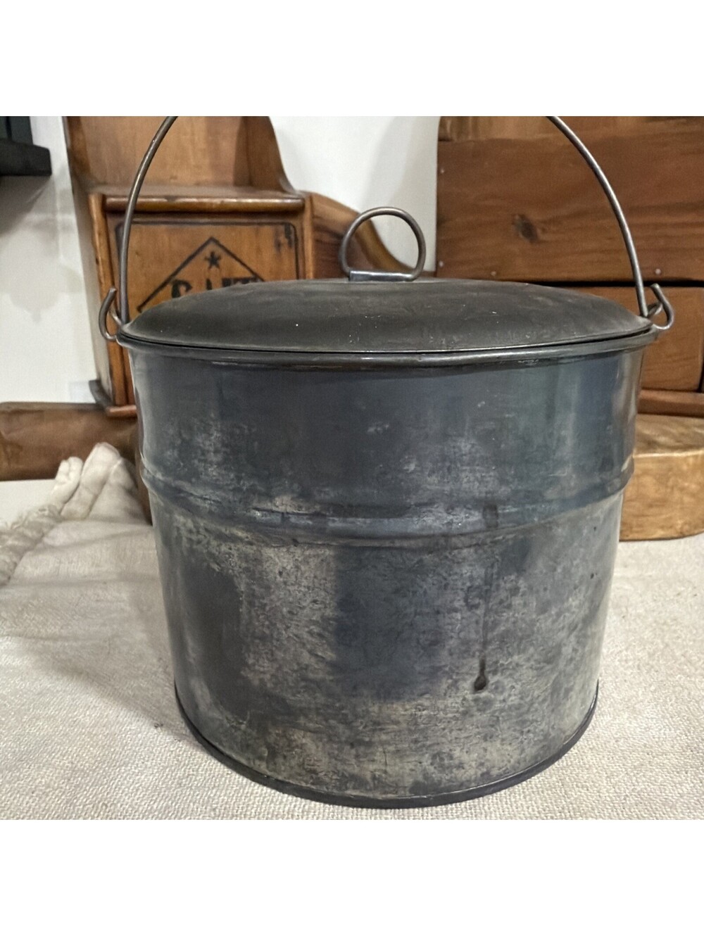 Antique 1800s Primitive Small Tin Berry Bucket Lunch Pail W/ Tight Lid Farmhouse - Picture 3 of 14
